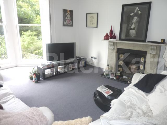 			CONTEMPORARY 1 BED NEAR PRIMROSE HILL, 1 Bedroom, 1 bath, 1 reception Flat			 Primrose Gardens , PRIMROSE HILL